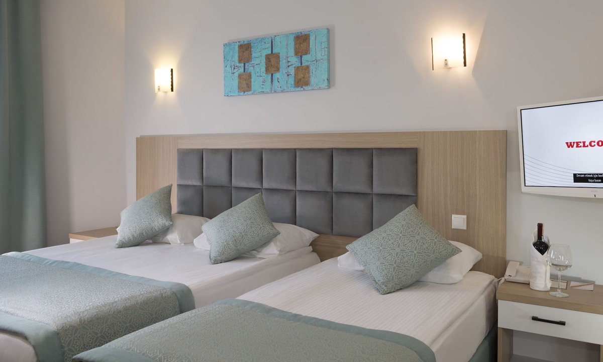 Eski Lara Hotel | Antalya Adonis Hotel