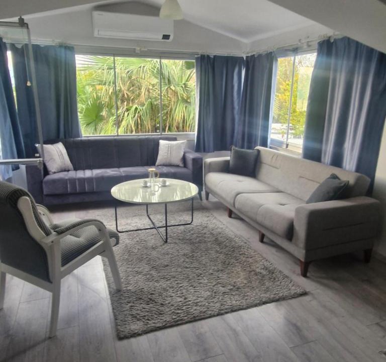 Eski Lara Apartment | Apartment close to the sea in the most central of city