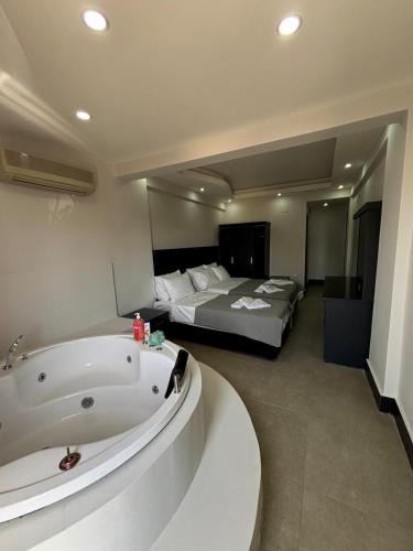 Oludeniz Apartment | Apartment wıth jacuzzı and pool 10 mınutes from the DeadSea