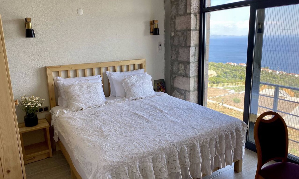 Ayvacik Hotel | Assos Karadut Taş Otel