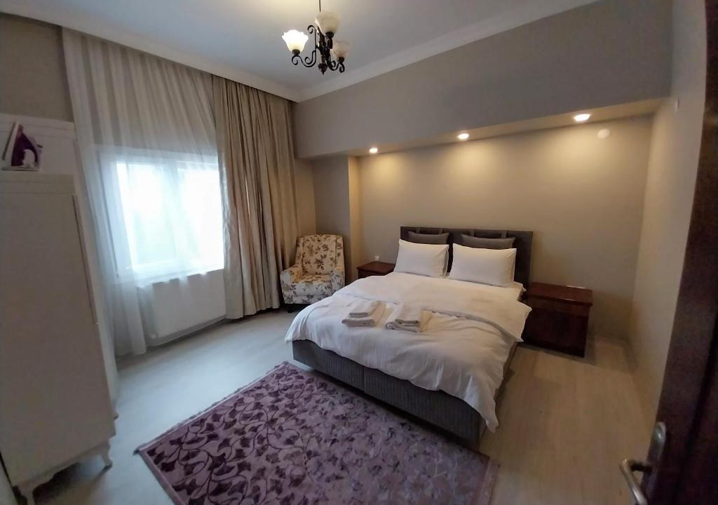 Konak Apartment | Beautiful stone guesthouse in cool Konak district