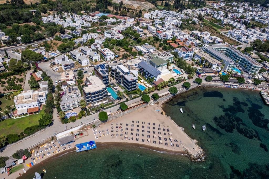 Kadıkale Hotel | Bodrum Ada Suites Beach Hotel