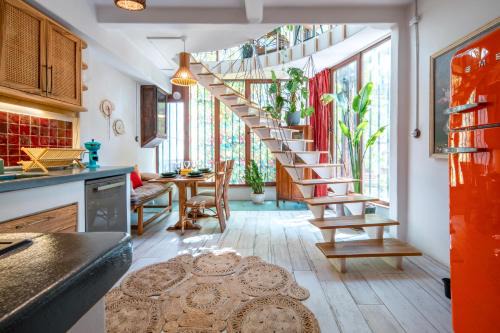 Taksim House | Boheme House with Bathtub & Terrace