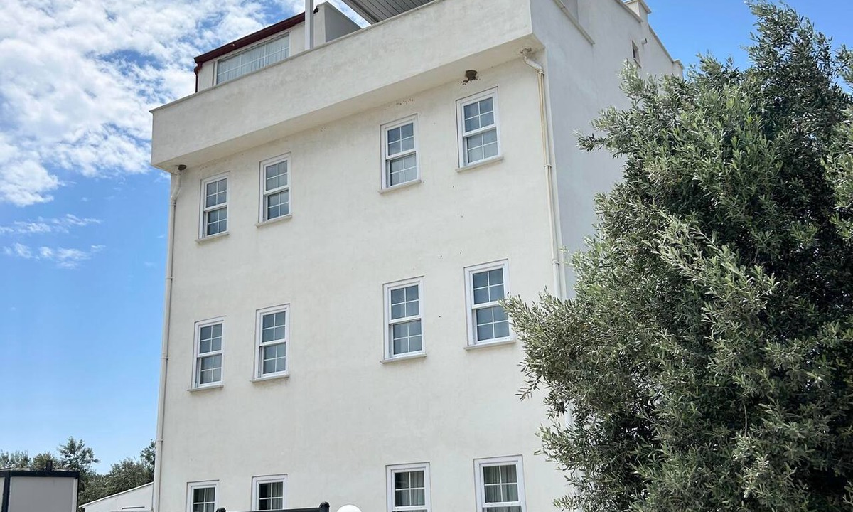 Ezine Bed & Breakfast | Cedori otel