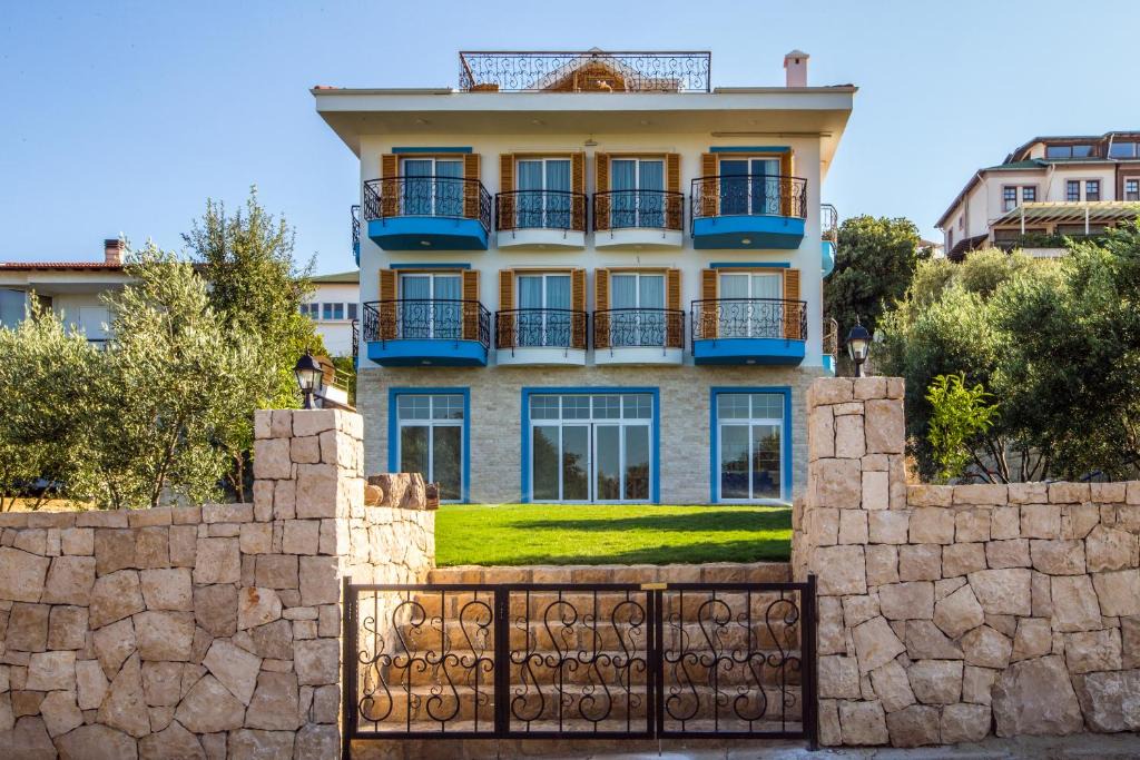 Sigacık Apartment | Clementin Suits Sigacık