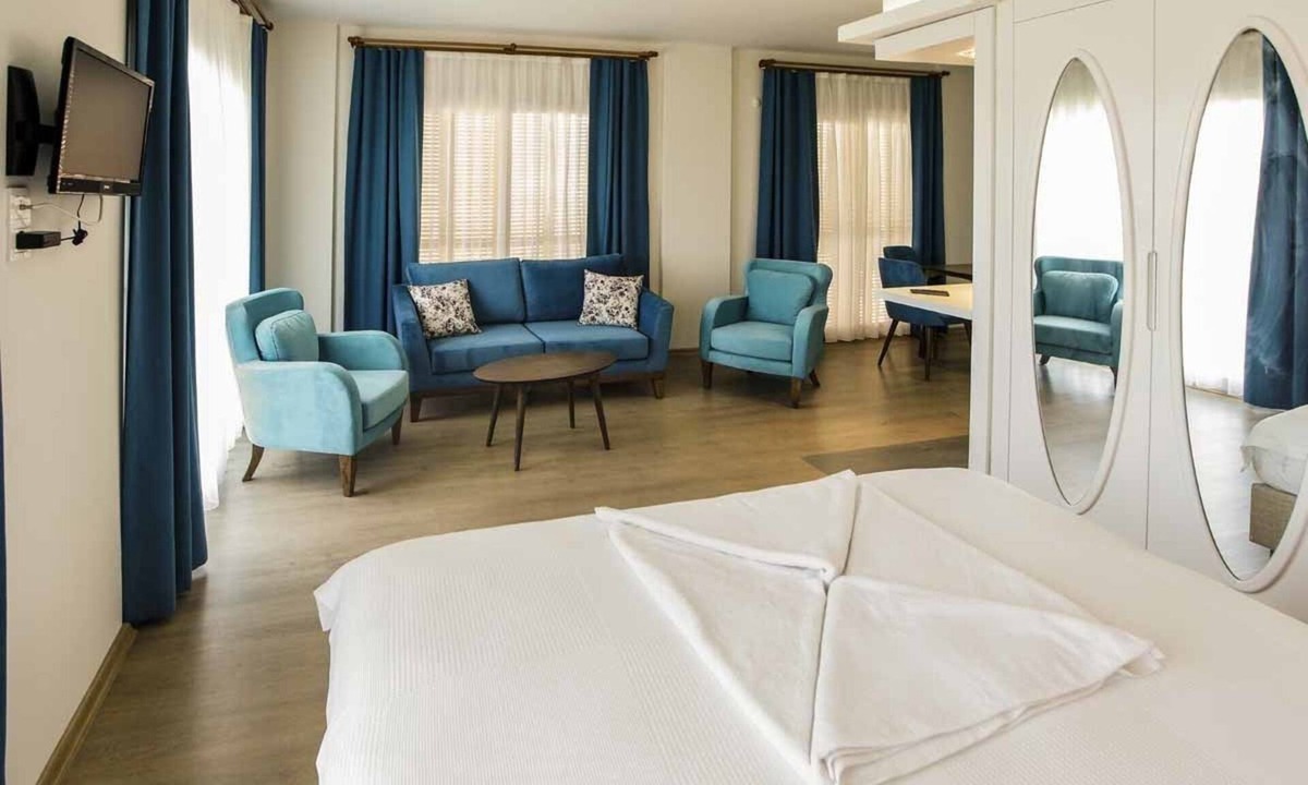 Sigacık Hotel | Clementine Suits Sigacik