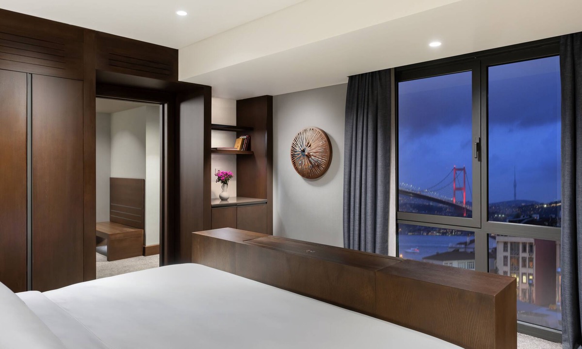 Ortakoy Hotel | Crowne Plaza Istanbul Ortakoy Bosphorus by IHG