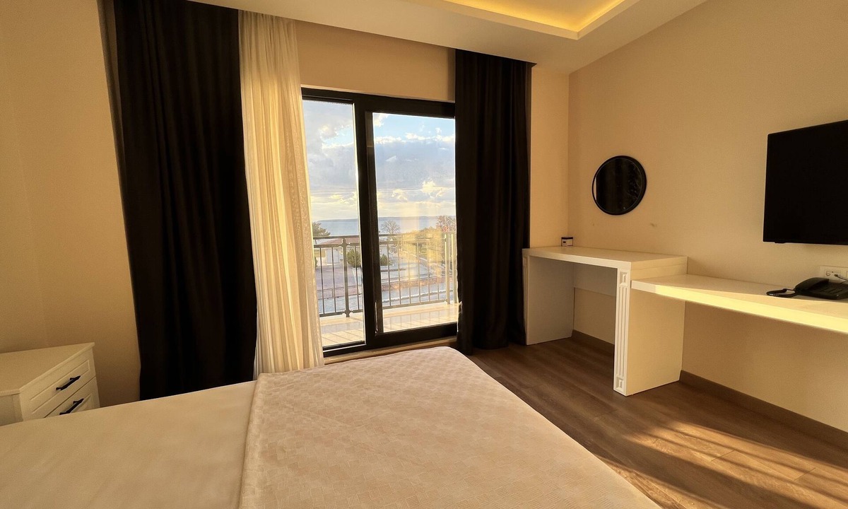 Ezine Hotel | DADA OTEL