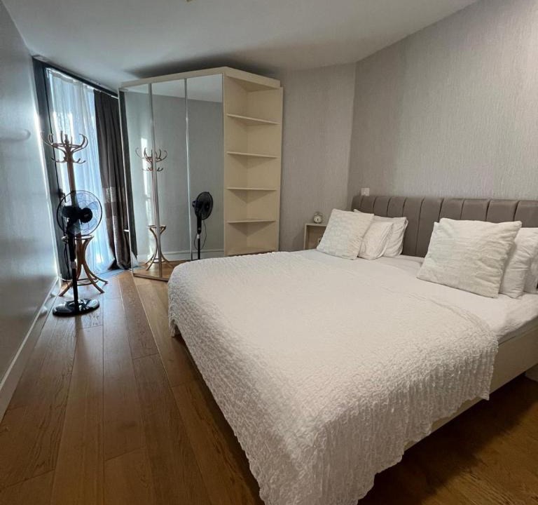 Bahcelievler Apartment | Deluxe Two-Bedroom Apartment Balcony 320