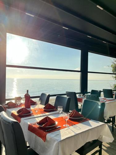 Buyukcekmece Hotel | Deniz Hotel Kumburgaz