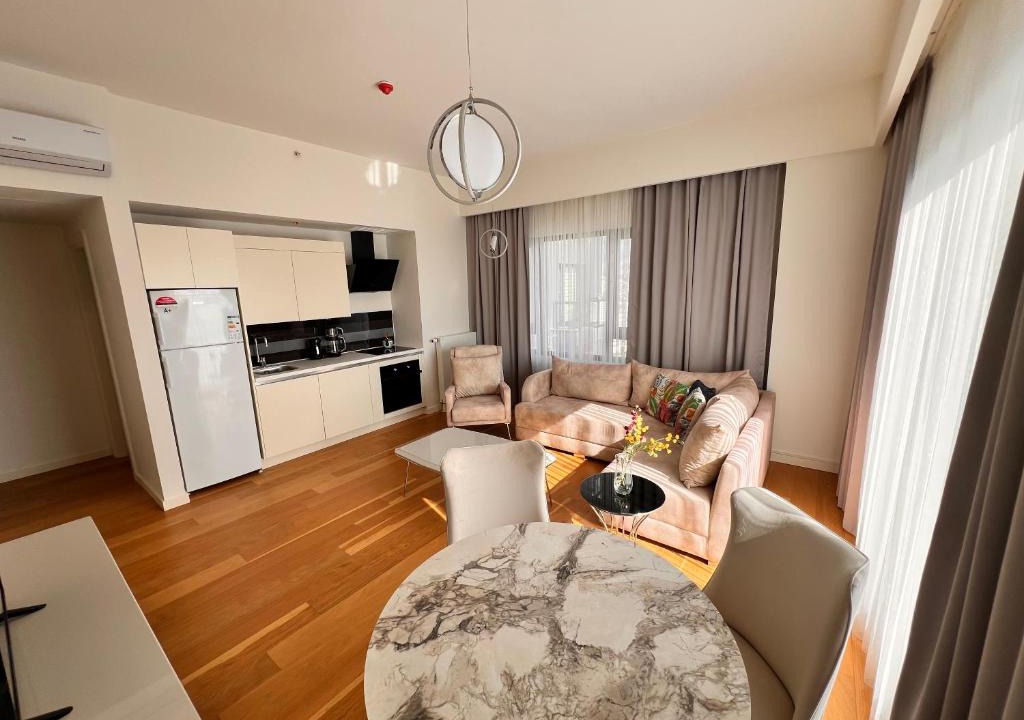 Bagcilar Apartment | Divan Residence - Güneşli Near Ataköy Metro Station