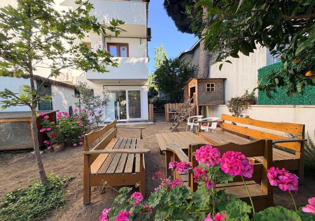 Iskele Mahallesi Villa | Duriye s House Cozy House with Garden in Urla