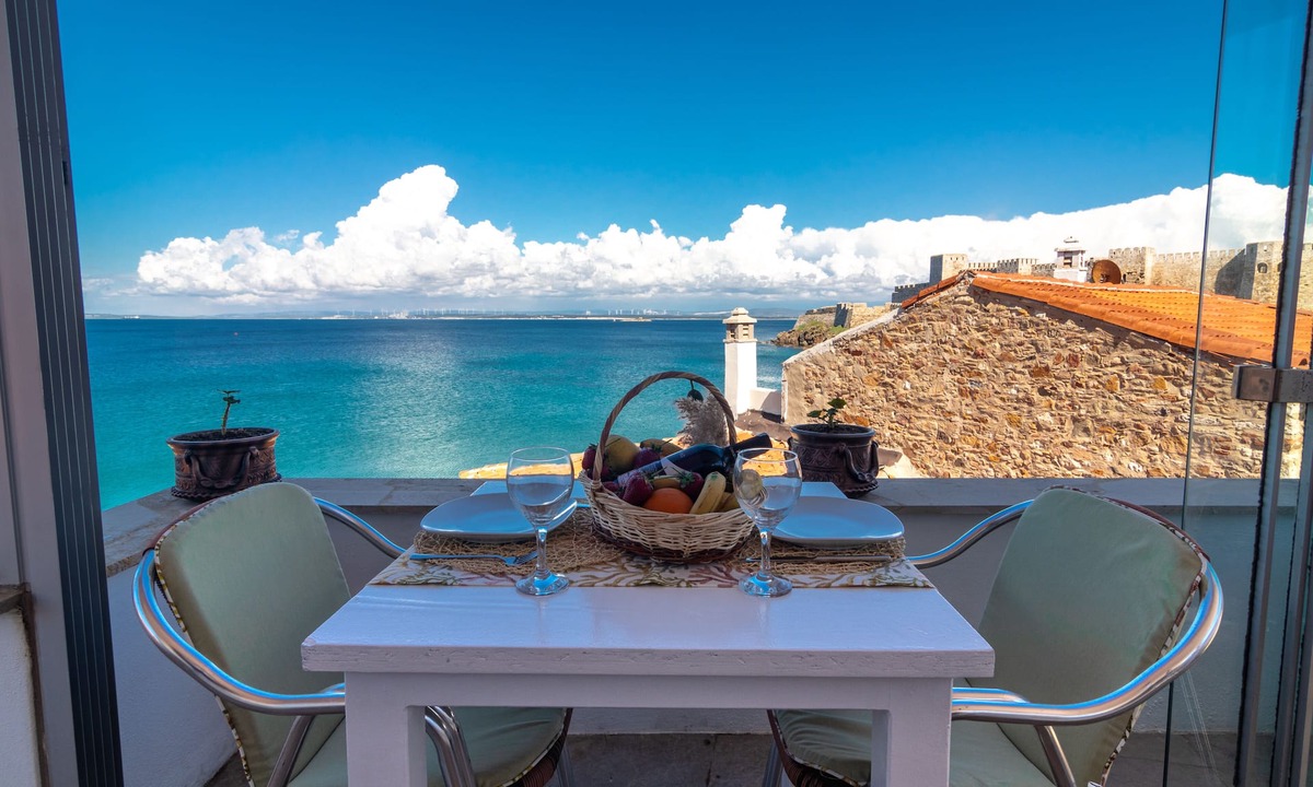 Bozcaada Hotel | e2 Deniz Otel