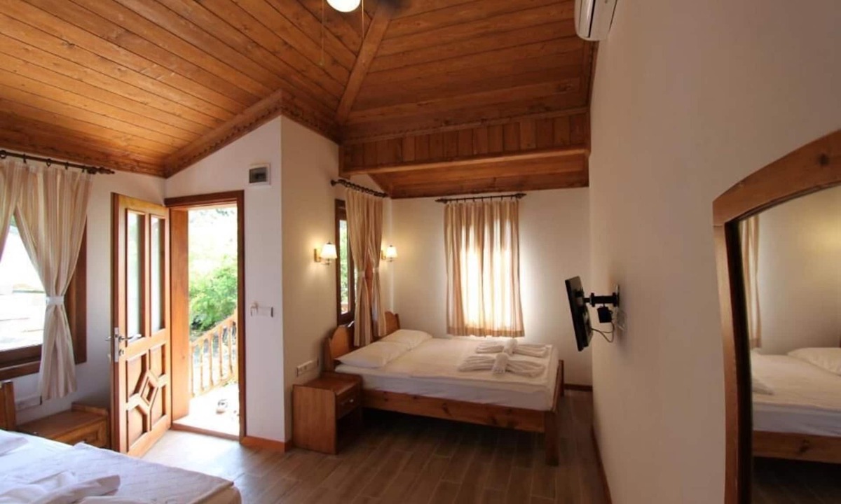 Hayitbuku Hotel | Elly's Home