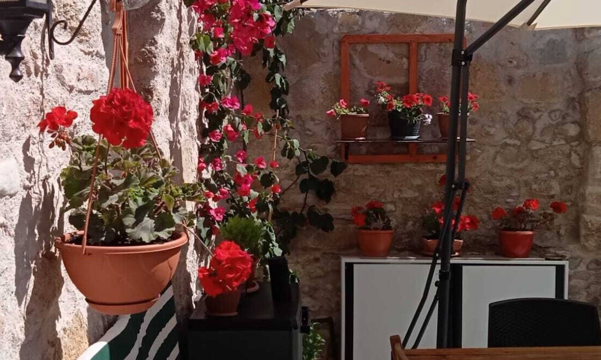 Kilitbahir Koyu House | Historic 1880 Stone House Kilidülbahir Eceabat with Garden - 5★ Rated