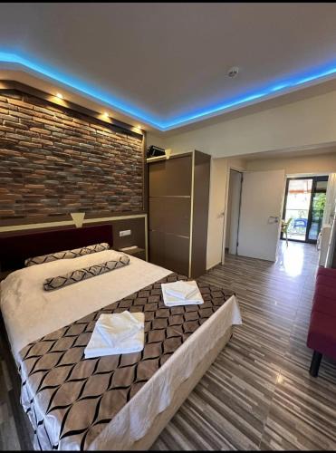 Camyuva House | Hotel Falcon Home