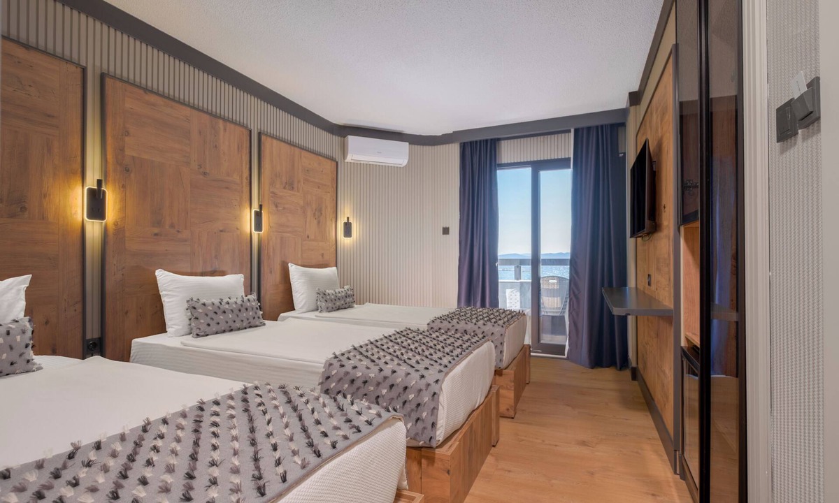 Kadnlar Denizi Mahallesi Hotel | Jura Hotels Ada Beach Kuşadası