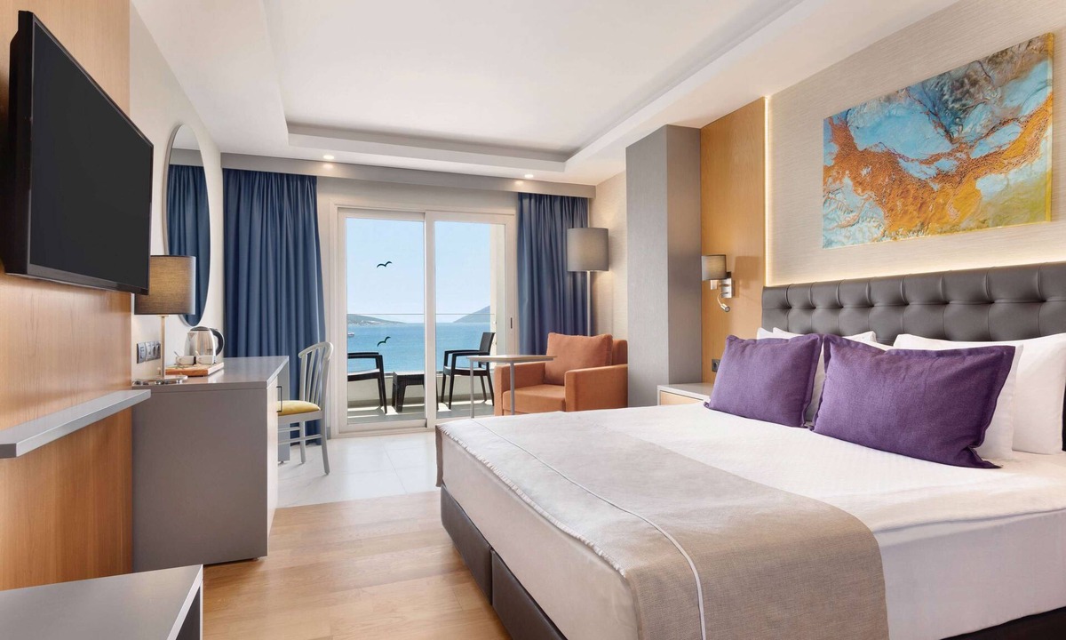 Bodrum City Center Hotel | La Quinta by Wyndham Bodrum