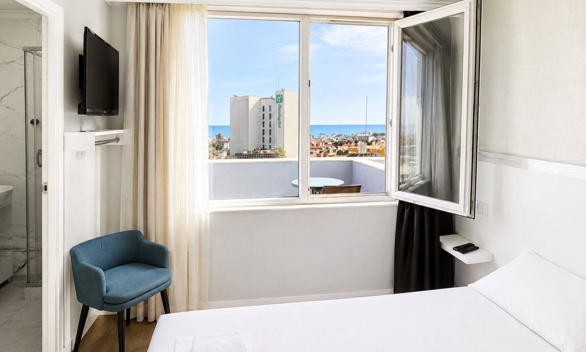 Lara Hotel | Luna Hotel