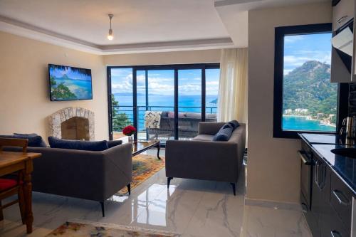Marmaris Apartment | Luxury Sea View Apartment 1 Bedroom Pool Parking