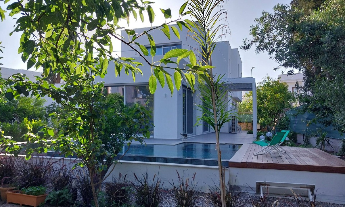 Turgutreis City Center Villa | Minimalist, newly built villa with private swimming pool - centrally located