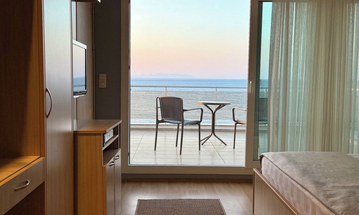 Karaburun Hotel | Miromara Hotel Karaburun