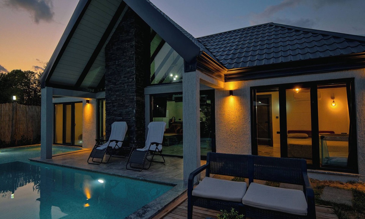 Yanik Villa | MoonSA Boutique Villas