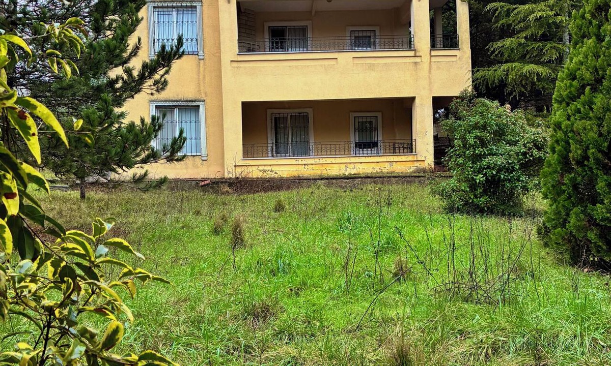 Arnavutkoy House | Nature gate airport rooms