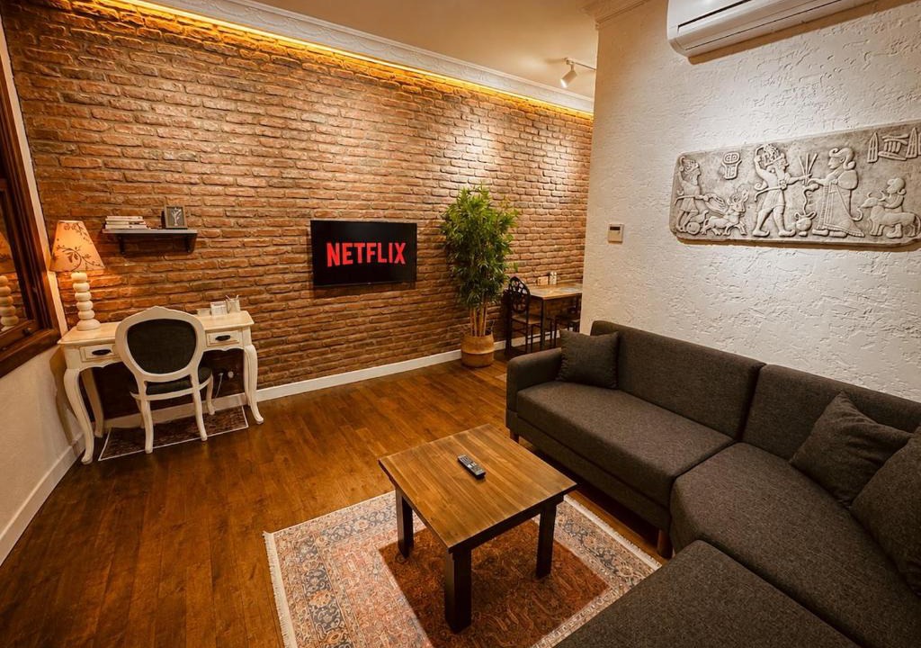 Karakoy Apartment | Nu 7 Historic Galata Home, Authentic Character