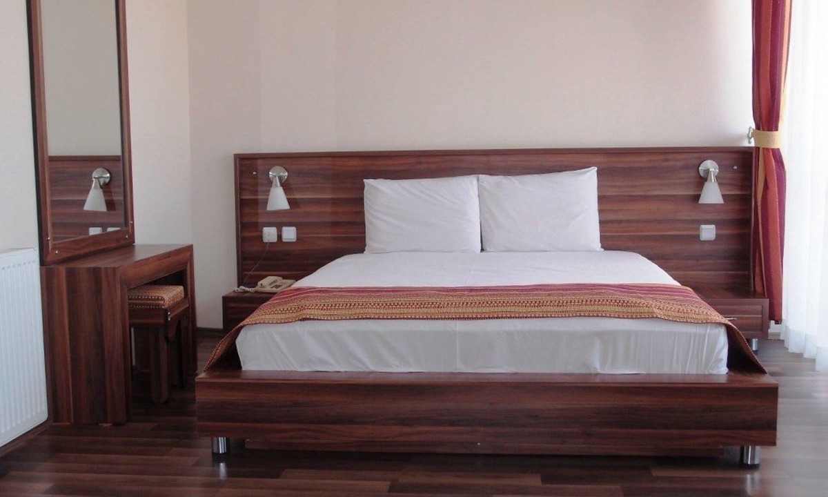 Tire Hotel | Otel Tirem