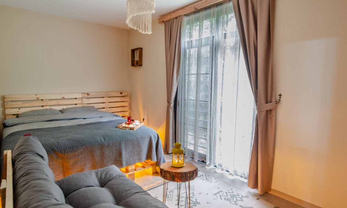 Sile Hotel | Pallet Glamp NG & But K Otel