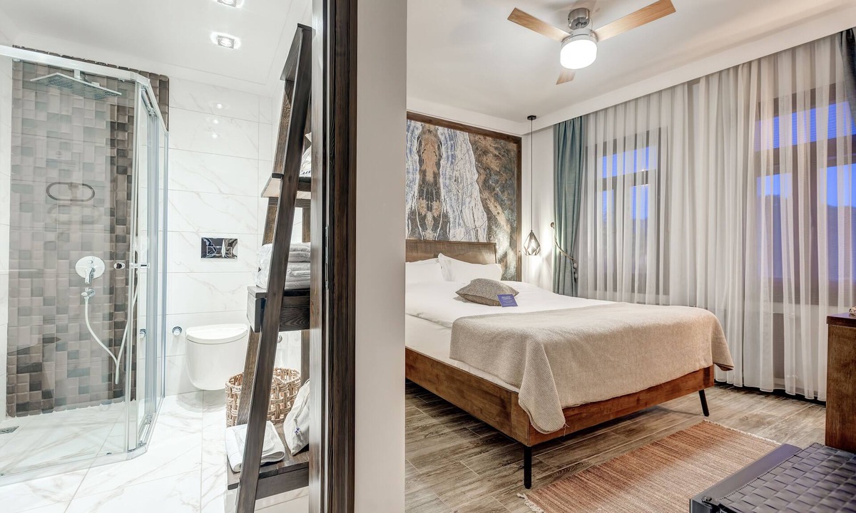 Ayvalik Hotel | Parna Hotel
