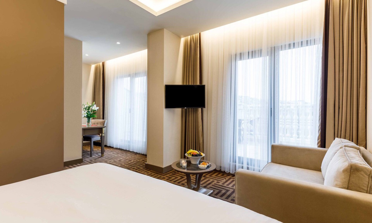 Beyoglu Hotel | Ramada by Wyndham Istanbul Golden Horn