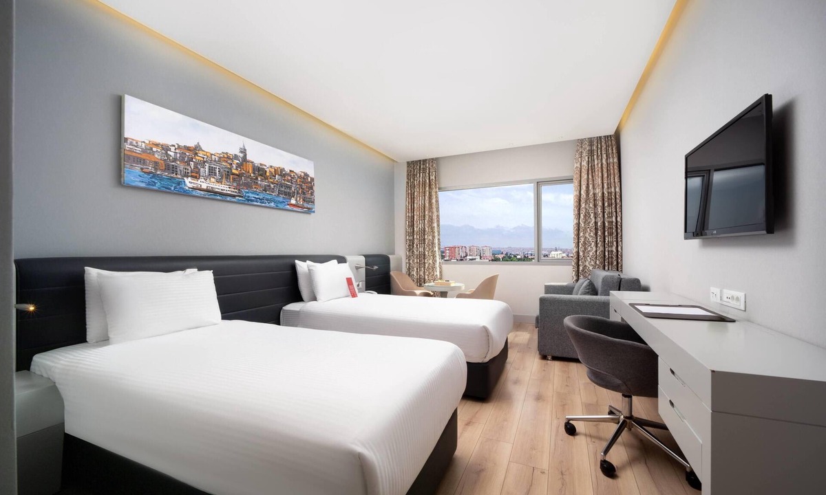 Bakırkoy Hotel | Ramada Plaza by Wyndham Istanbul Atakoy