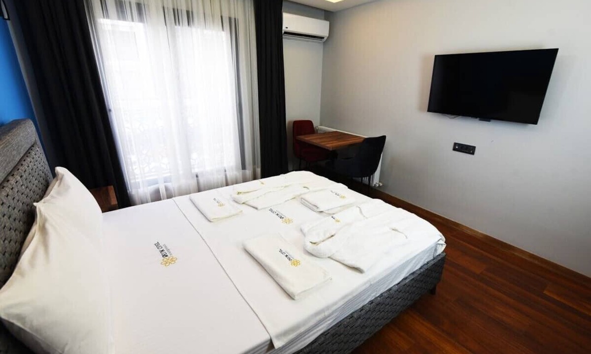 Karsiyaka Hotel | Renk Otel Karşıyaka