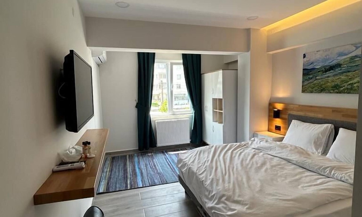 Cinarcik Hotel | Royalova Hotel