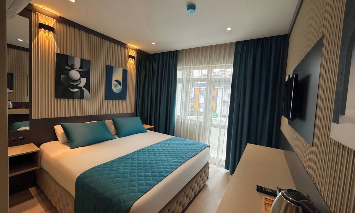 Altnkum Mahallesi Bed & Breakfast | Sky Luxe Hotel Konyaaltı