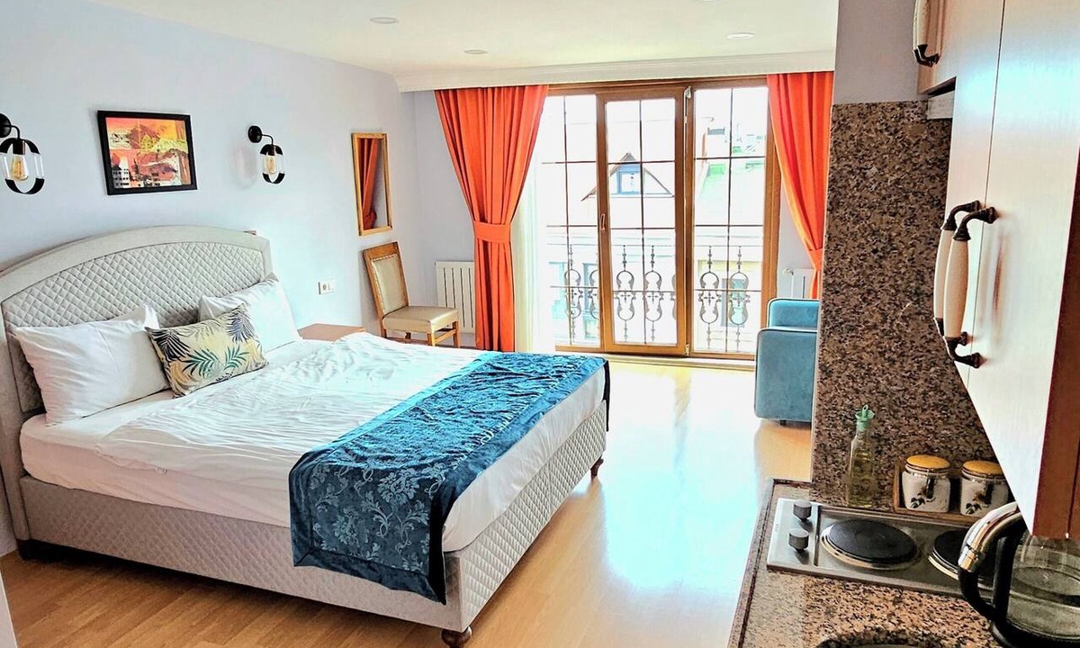 Sultanahmet Apartment | Studio with partial sea view in Sultanahmet