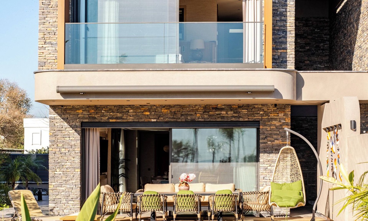 Yalı Villa | Stylish Beachfront Villa & Pool/Gym/Sauna/SeaView