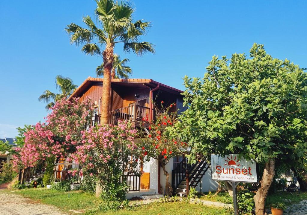 Cirali House | Sunset Boutique Hotel & Apartments