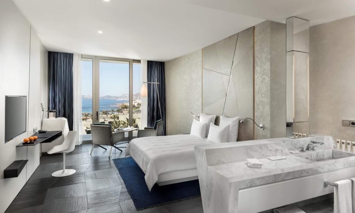 Turgutreis Hotel | Swissotel Resort Bodrum Beach