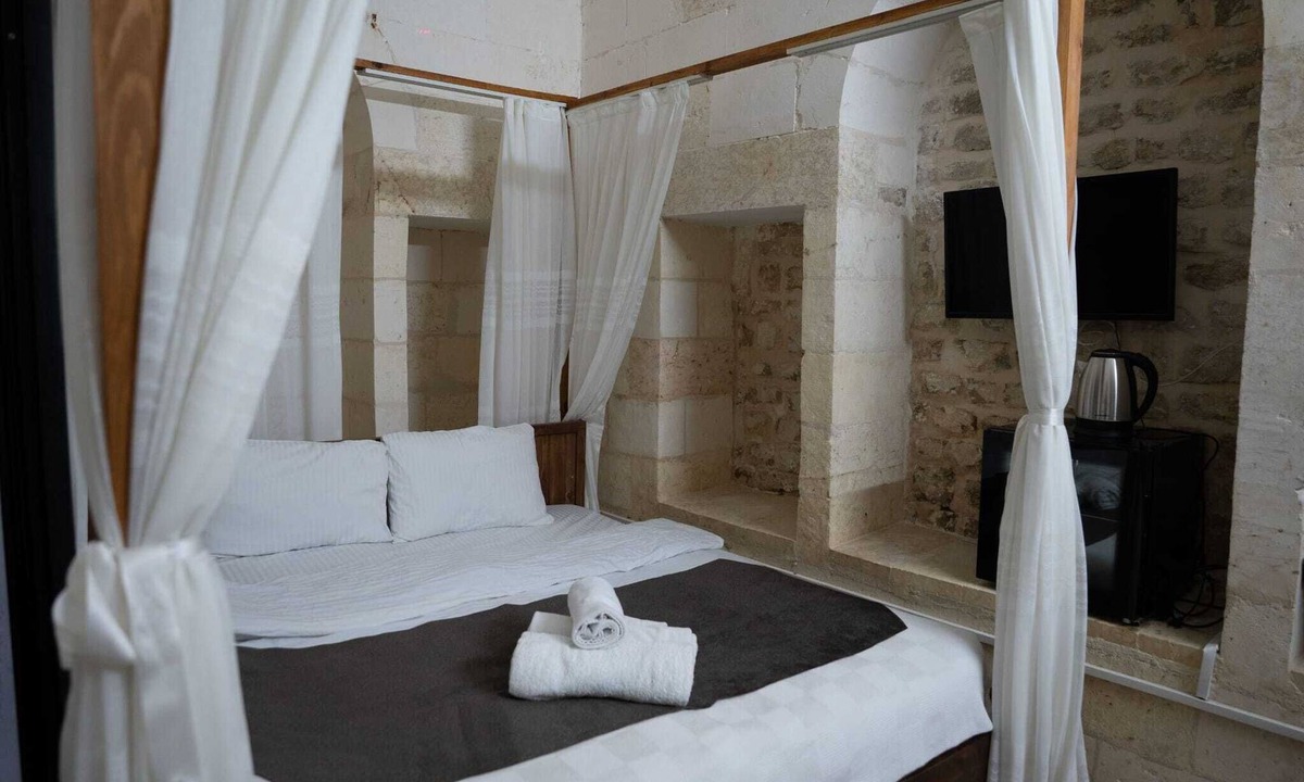 Eyyubiye Hotel | Taştepeler Konak