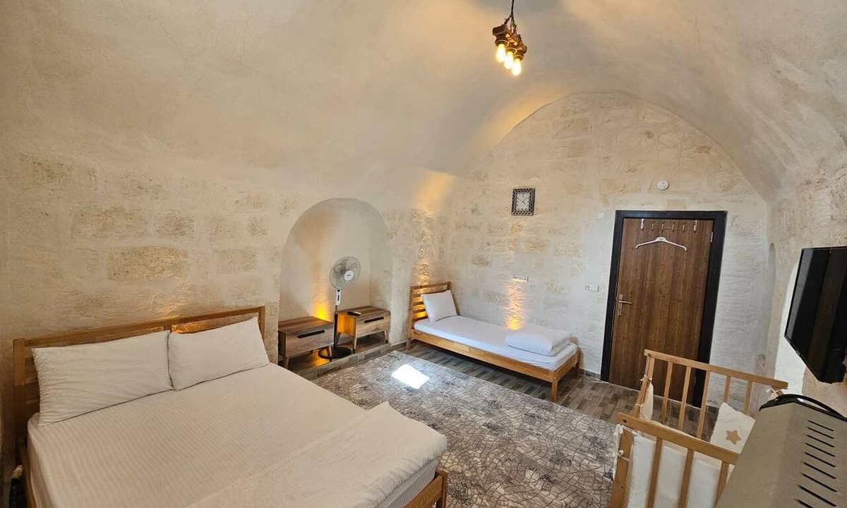 Midyat Hotel | Tarihi Midyat Acar Konağı-Butik Otel