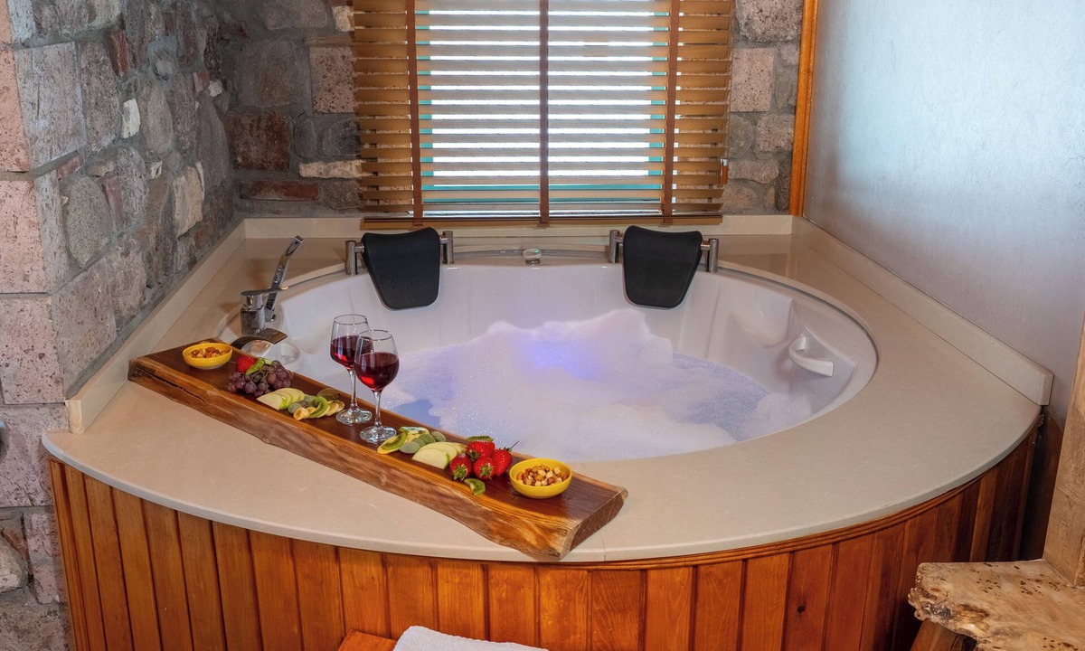 Ayvalik Hotel | Tetka Konuk Evi
