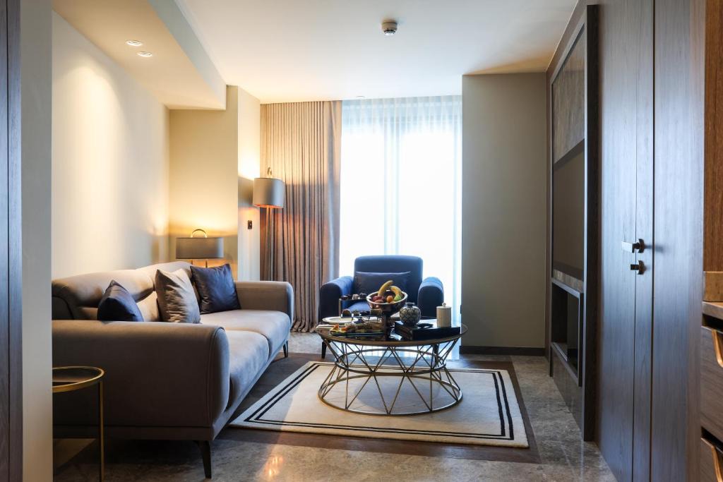 Kabatas Hotel | The Maestro Hotel