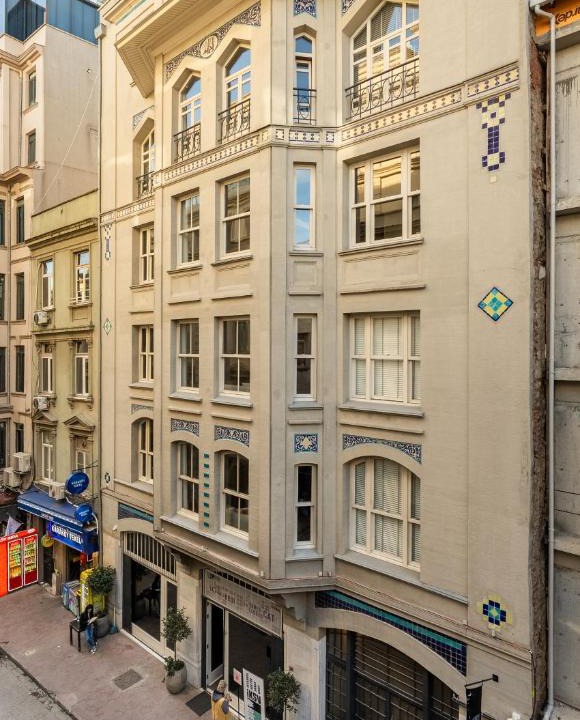 Karakoy Apartment | The Muradiye Luxury Residences with Bosphorus and Galata Tower View Terrace