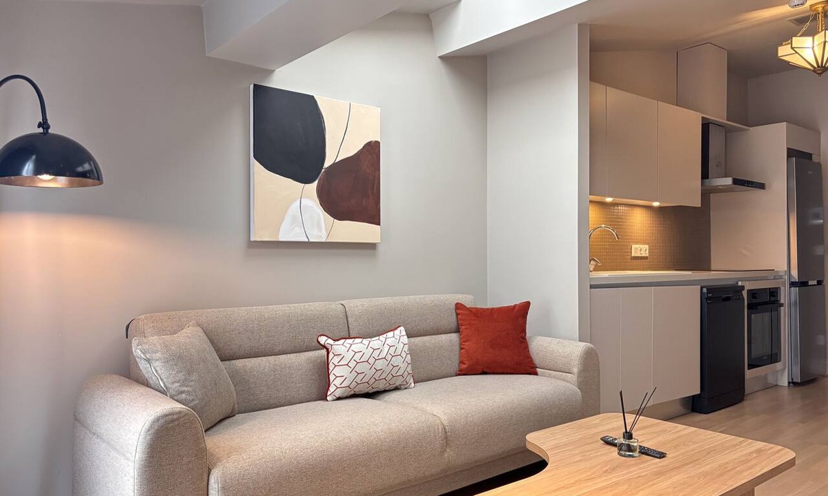 Karakoy Apartment | Top-floor terrace apartment near Galataport