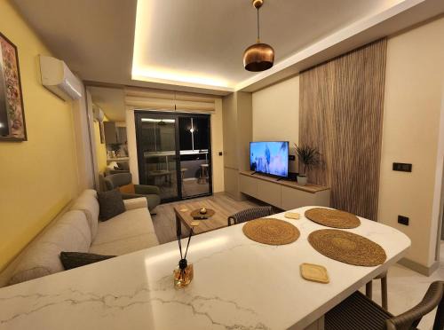 Mahmutlar Apartment | TOROS BULVAR Cozy fancy Sea view next to the Mall and near to the Beach, in the mid of Alanya Mahmutlar!