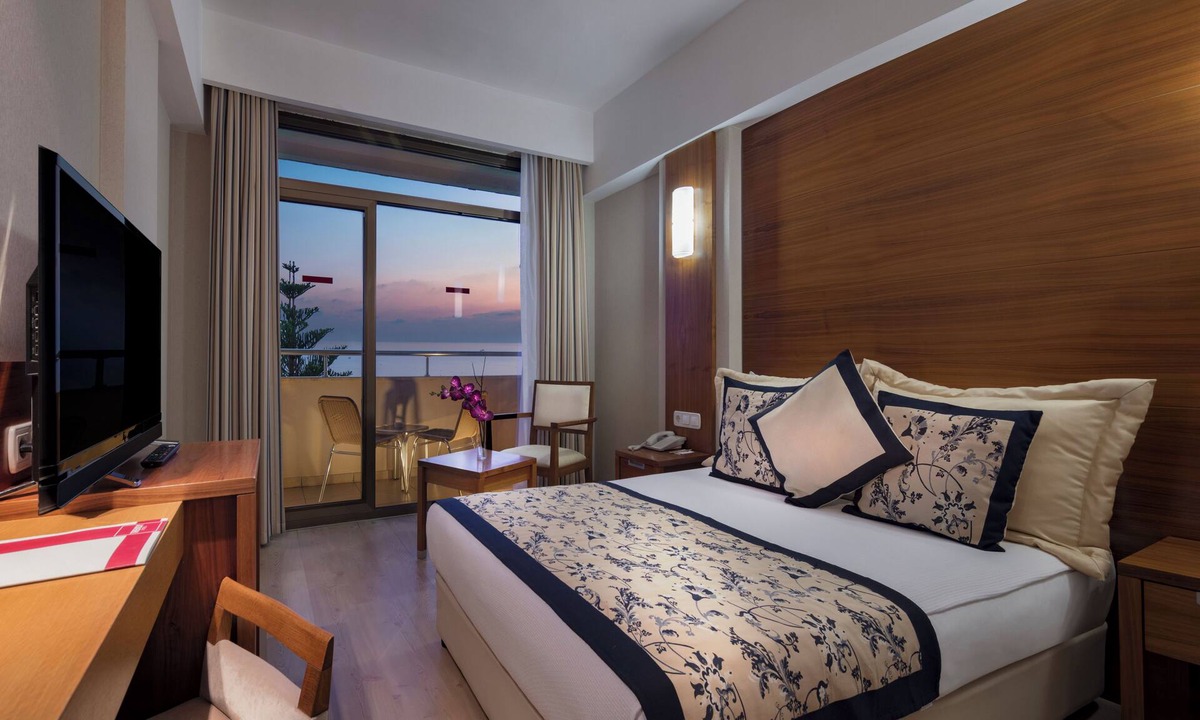 Side Resort | Trendy Side Beach (Adults Only, 16+) - All inclusive