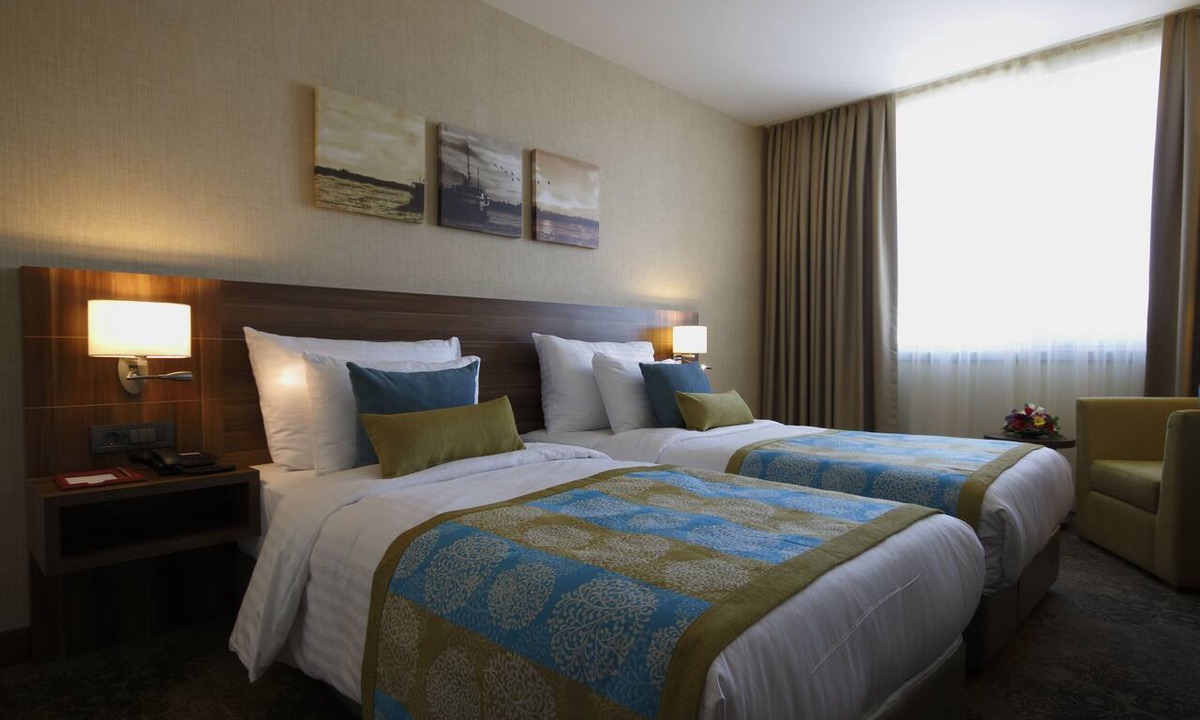 Buyukcekmece Hotel | Tuyap Palas